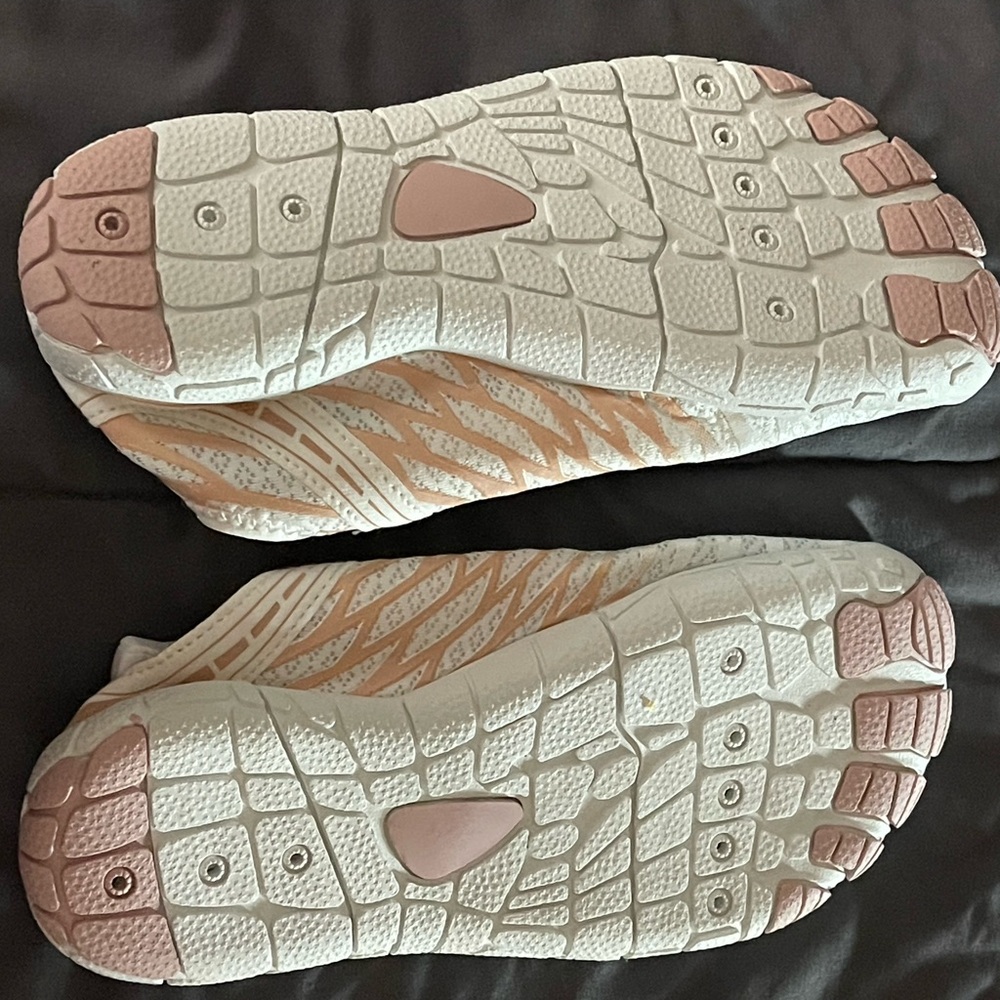 Hike Footwear - Picture 5 of 6